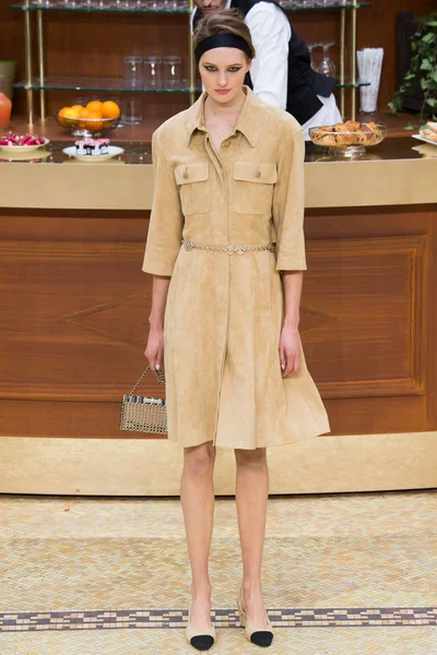 Look 52